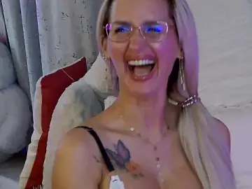 Stripchat Watch Live Sex Cams of IsabelleEthan