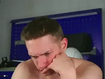 Stripchat Free Porn Cam of dustyn_fox