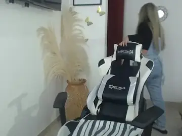 Stripchat Best Webcam of samy_vsn