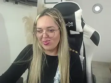 Stripchat Adult Webcam of samy_vsn