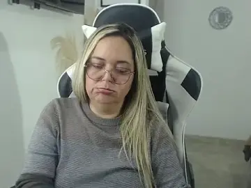 Stripchat Adult Webcams of samy_vsn