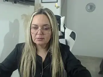 Stripchat Adult Video Chat of samy_vsn