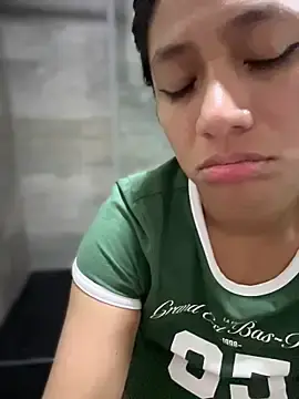 Stripchat Sex Cam of Im_Little