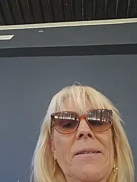 Stripchat Live Sex Cam of Nathotsexy1