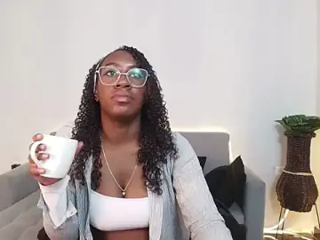 Stripchat Live Sex Cam of Qeen_blackk