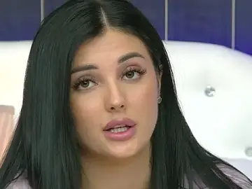 Stripchat Live Sex Cam of SophiaVilner