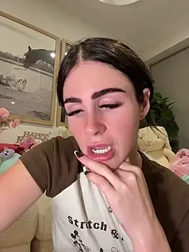 Stripchat Live Sex of aus_queen