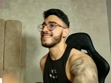 Stripchat Adult Webcam of Liam_Kleiin