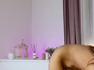 Stripchat Adult Webcam of BelleSkye