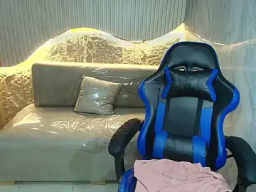 Stripchat Sex Cam of Rubia_encantada_r