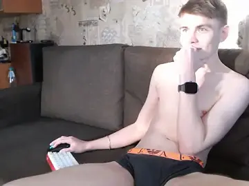 Stripchat Nude Webcam of Student_Oliver