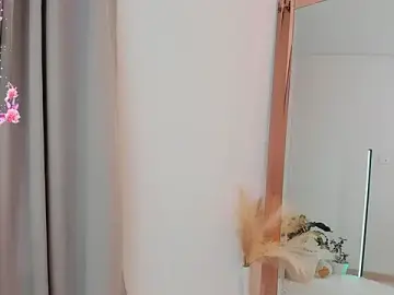 Stripchat Adult Webcam of roxie_gates_