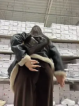 Stripchat Free Porn Cam of Chloe__Moon