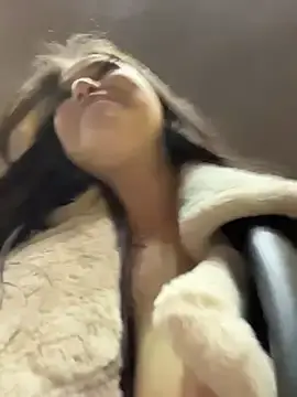 Stripchat Free Porn Cam of Chloe__Moon