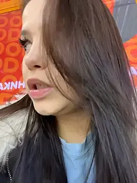 Stripchat Live Sex Cam of Chloe__Moon