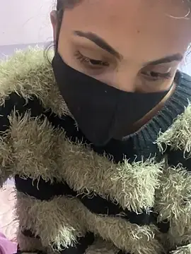 Stripchat Live Sex Cam of Sandhya_77