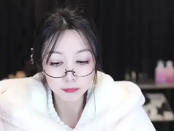 Stripchat Live Sex Cam of Nuyoah-77