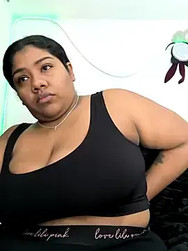 Stripchat Best Webcam of paola091