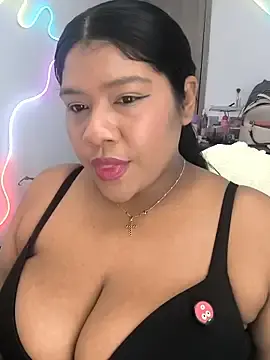 Stripchat Live Sex Cam of paola091