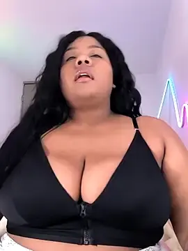 Stripchat Live Porn of paola091