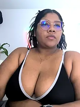 Stripchat Watch Live Sex Cams of paola091