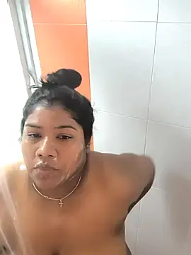 Stripchat Live Sex of paola091