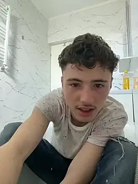 Stripchat Sex Cam of denysio69