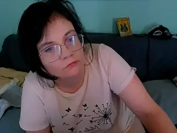 Stripchat Live Sex Cam of EverlyRays