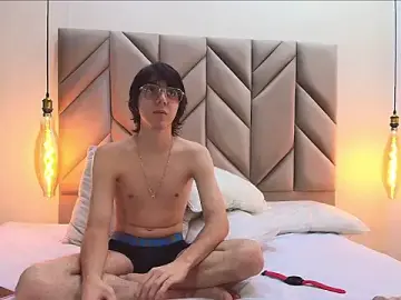 Stripchat Watch Live Sex Cams of JeffBellfort