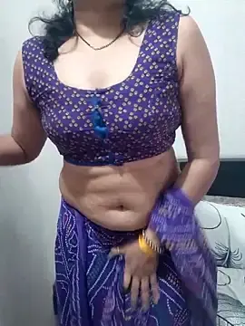 Stripchat Free Porn Cam of khushikhushi