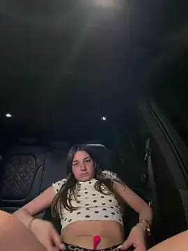 Stripchat Live Sex of DoriDelux66