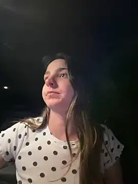 Stripchat Free Live Porn of DoriDelux66