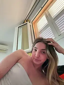 Stripchat Adult Webcams of DoriDelux66