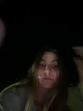 Stripchat Free Porn Cam of DoriDelux66