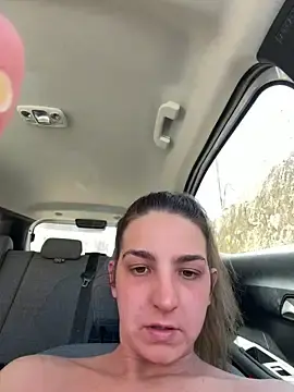 Stripchat Watch Live Sex Cams of DoriDelux66