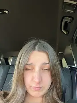 Stripchat Free Live Porn of DoriDeluxe66