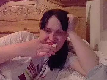 Stripchat Free Porn Cam of _squirty_cum_lady_