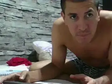 Stripchat Live Sex of Sexylatin64