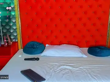 Stripchat Adult Webcam of VallerieJones