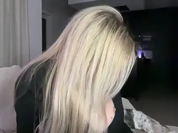 Stripchat Free Porn Cam of HannaXLove