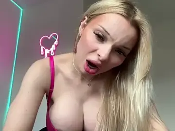 Stripchat Adult Video Chat of HannaXLove