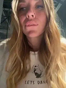 Stripchat Live Sex Cam of Sweet___Emily