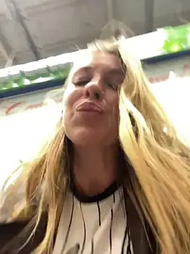 Stripchat Free Live Porn of Sweet___Emily