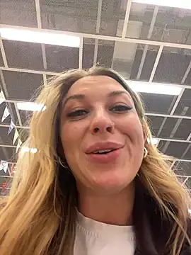 Stripchat Free Porn Cam of Sweet___Emily