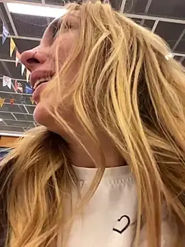 Stripchat Adult Video Chat of Sweet___Emily