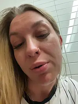 Stripchat Free Live Porn of Sweet___Emily