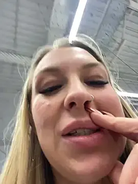 Stripchat Adult Webcams of Sweet___Emily