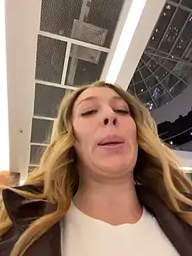 Stripchat Nude Webcam of Sweet___Emily