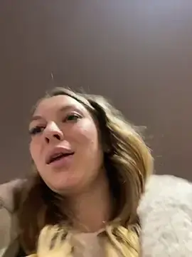 Stripchat Adult Webcam of Sweet___Emily