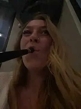 Stripchat Live Sex Cam of Sweet___Emily